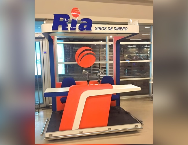 Islas de atención RIA en supermercados Lider