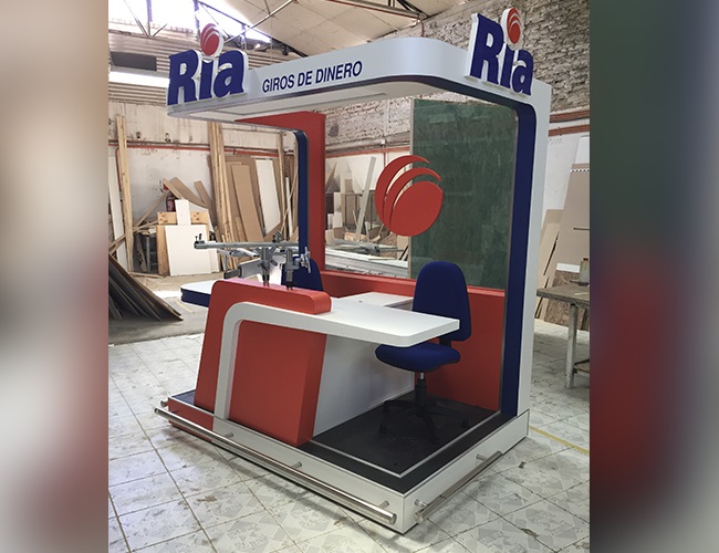 Islas de atención RIA en supermercados Lider